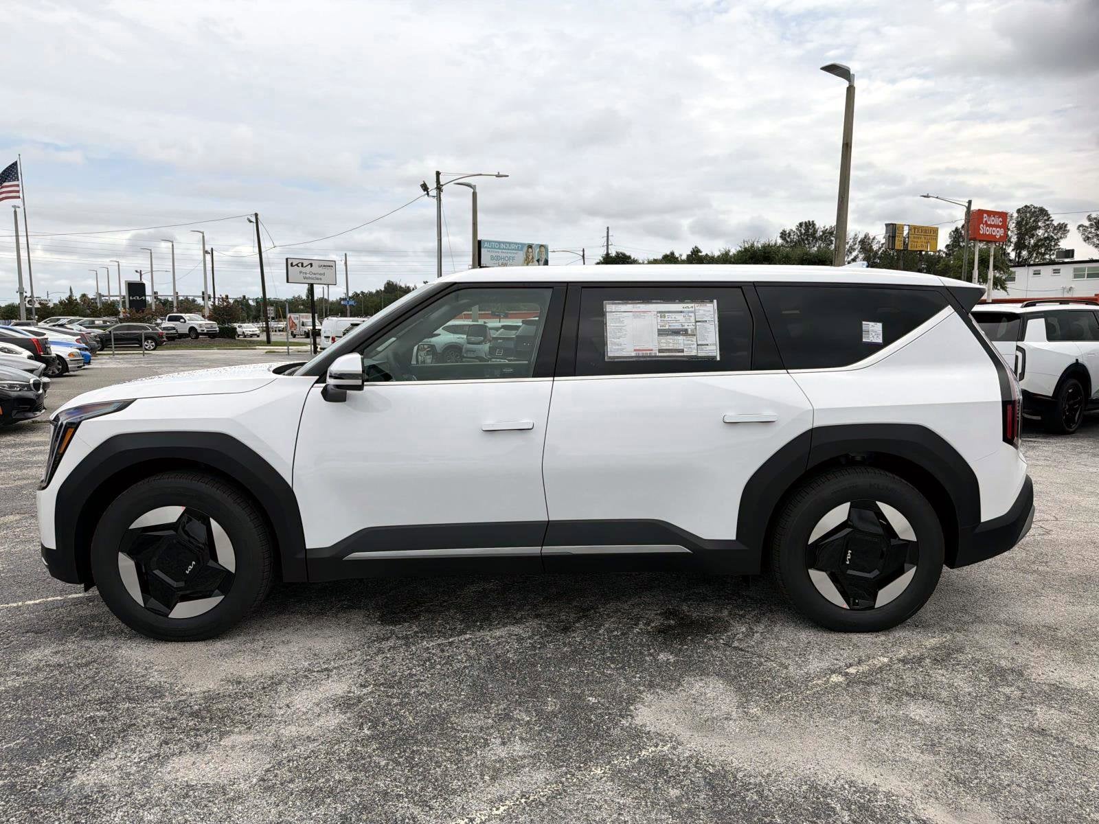 2026 Kia EV9 Light Long Range