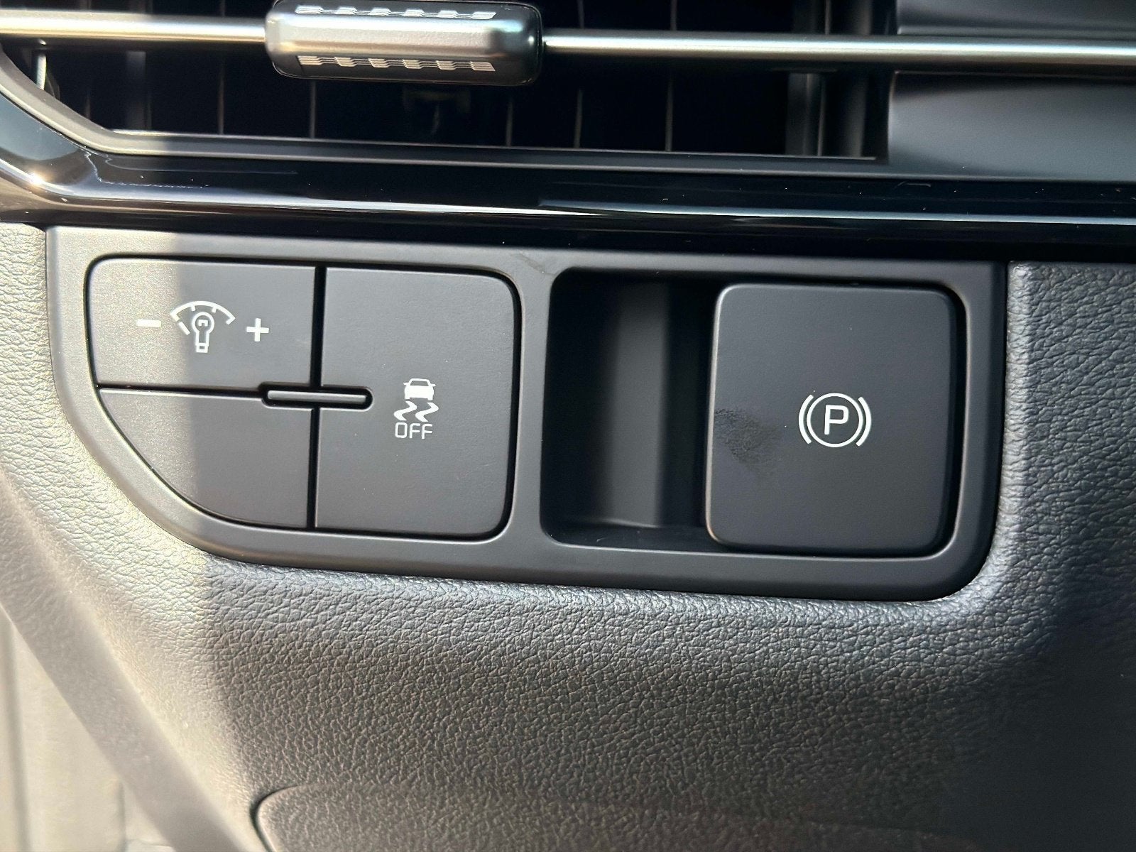2027 Kia Sportage LX