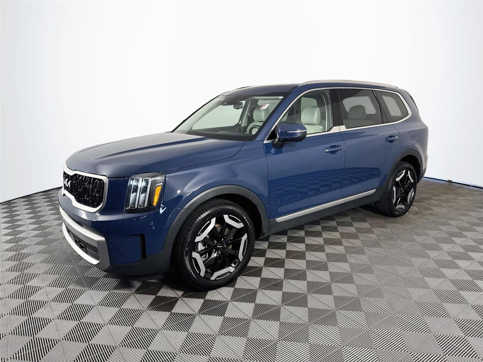 2023 Kia Telluride EX