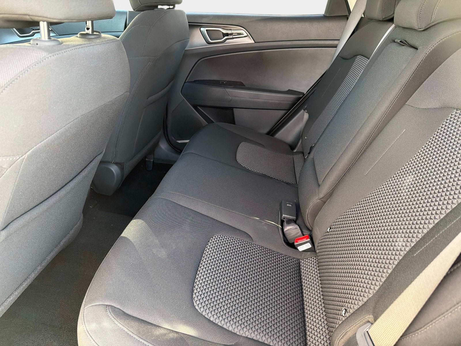 2027 Kia Sportage Hybrid LX