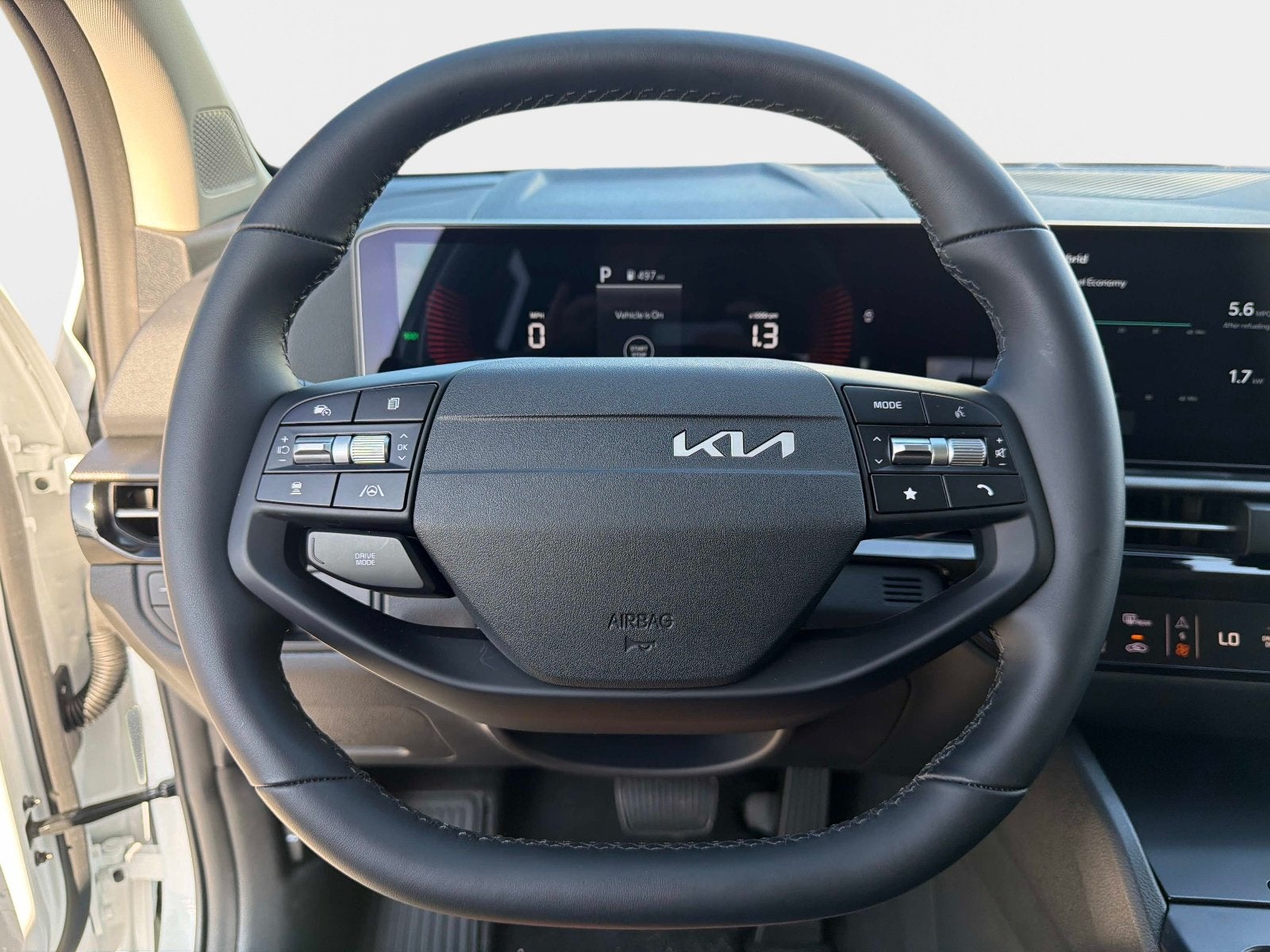 2027 Kia Sportage Hybrid LX
