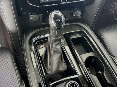 2021 INFINITI QX80 LUXE