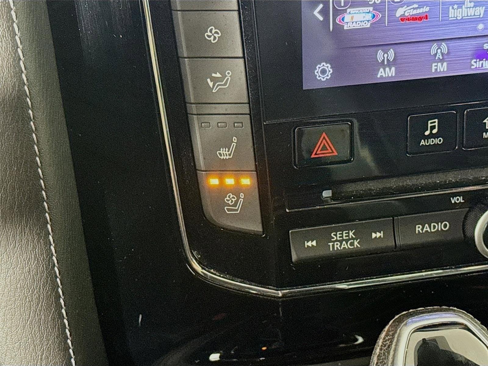 2021 INFINITI QX80 LUXE