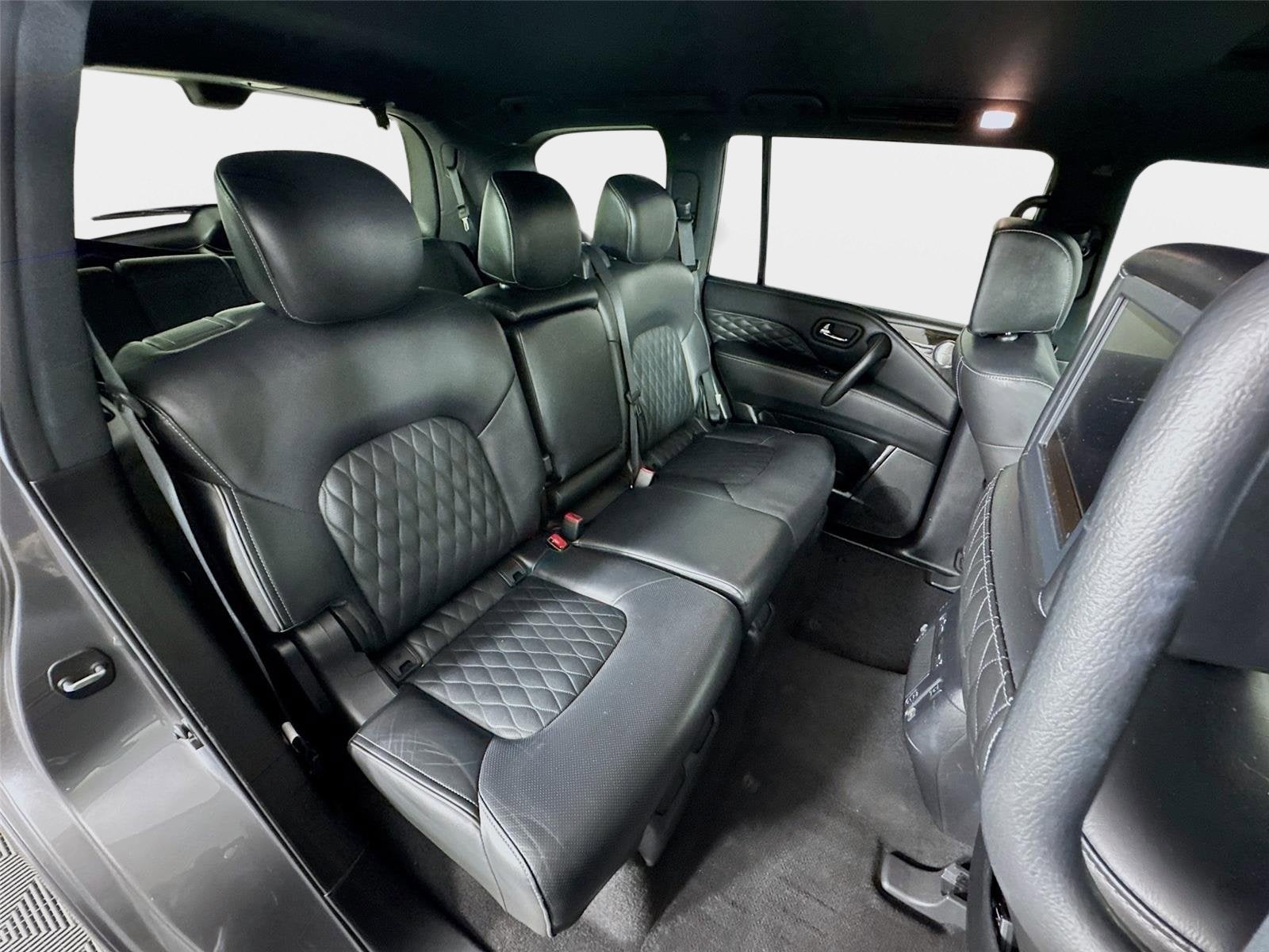 2021 INFINITI QX80 LUXE