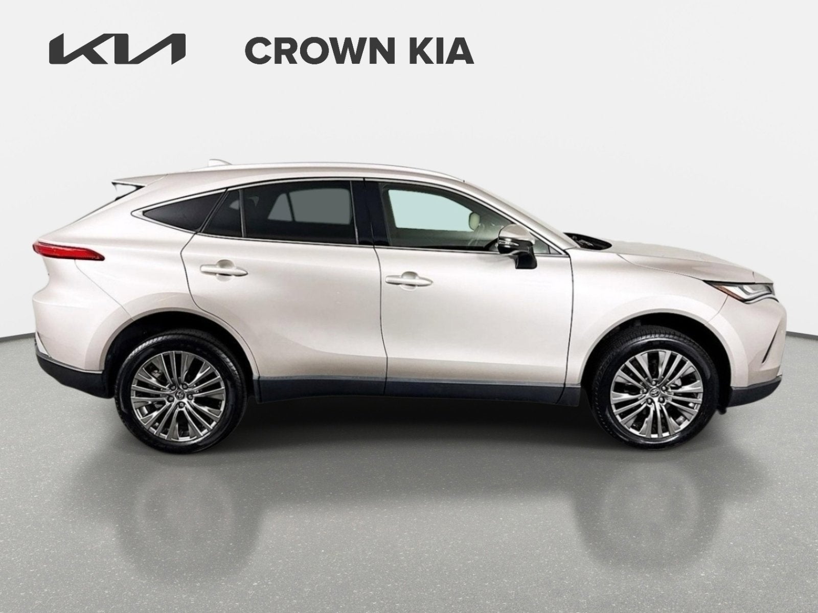 2022 Toyota Venza XLE