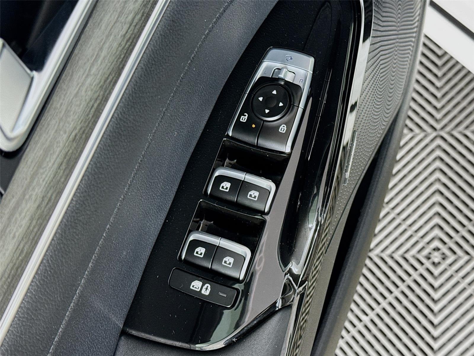 2025 Kia K5 EX