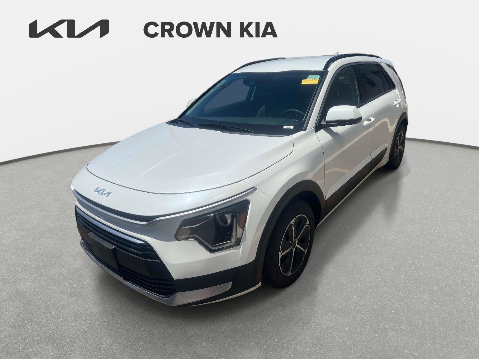 2023 Kia Niro LX HEV's photo