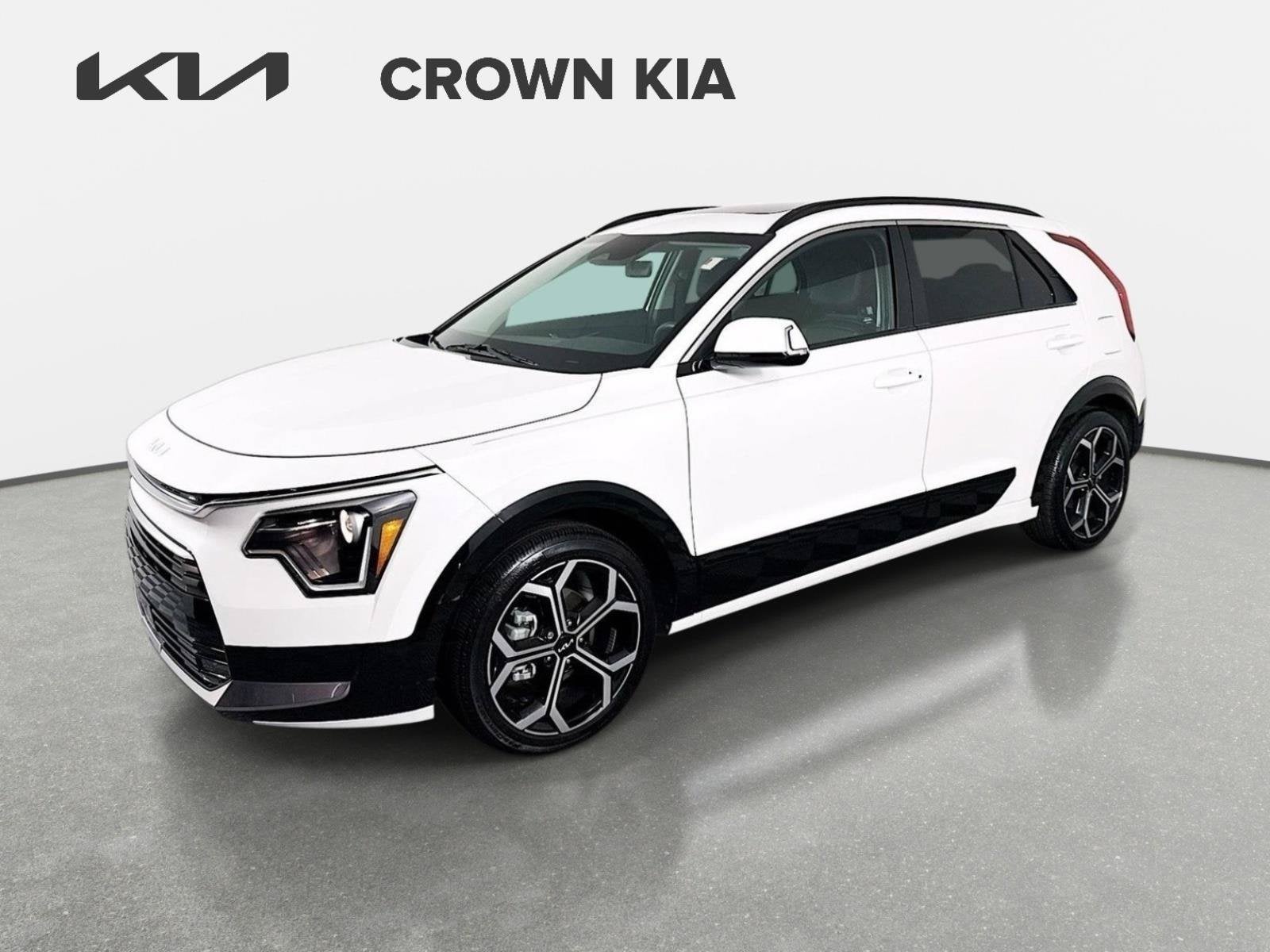 2023 Kia Niro EX Touring HEV's photo