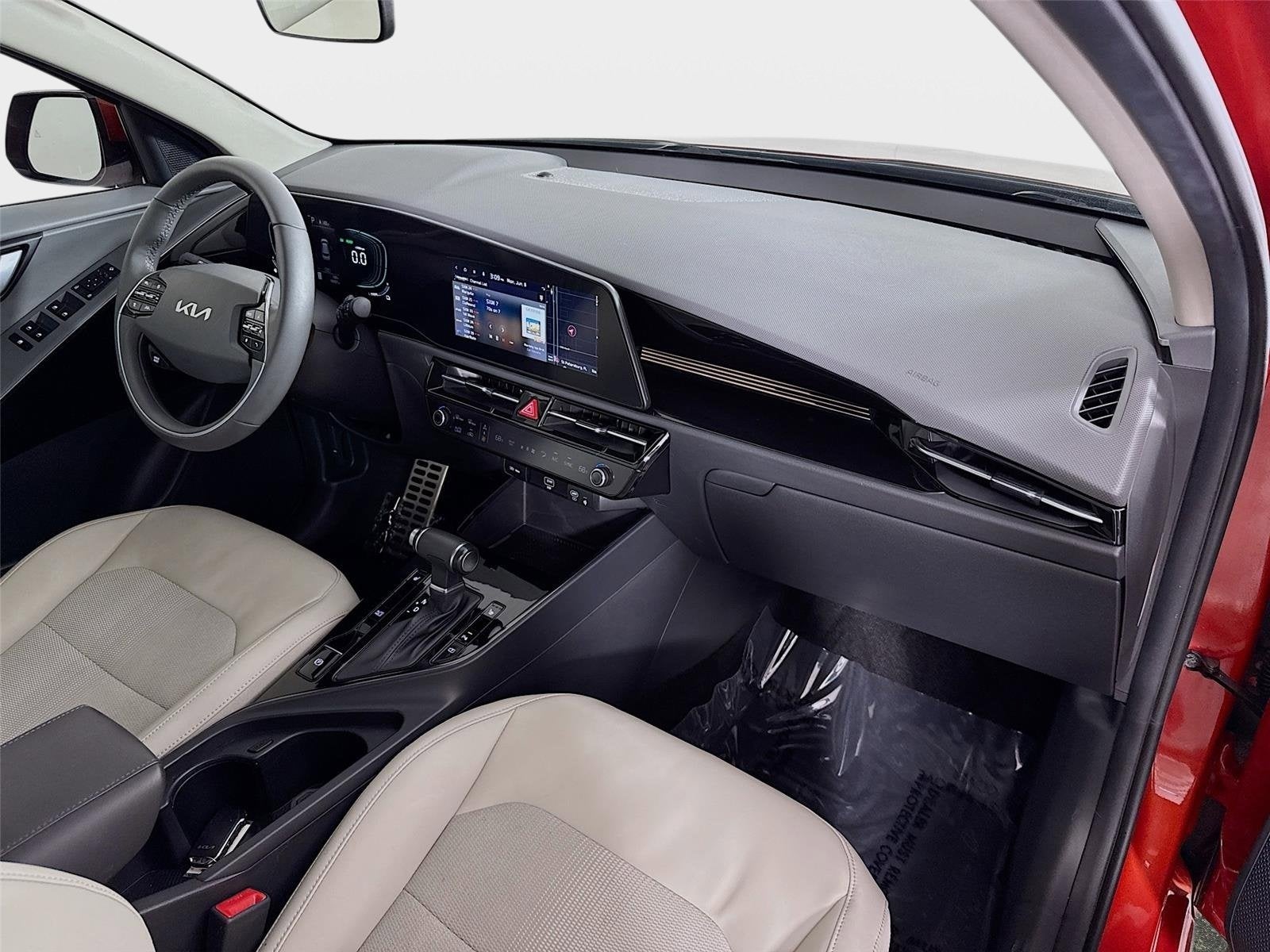 2023 Kia Niro EX Touring