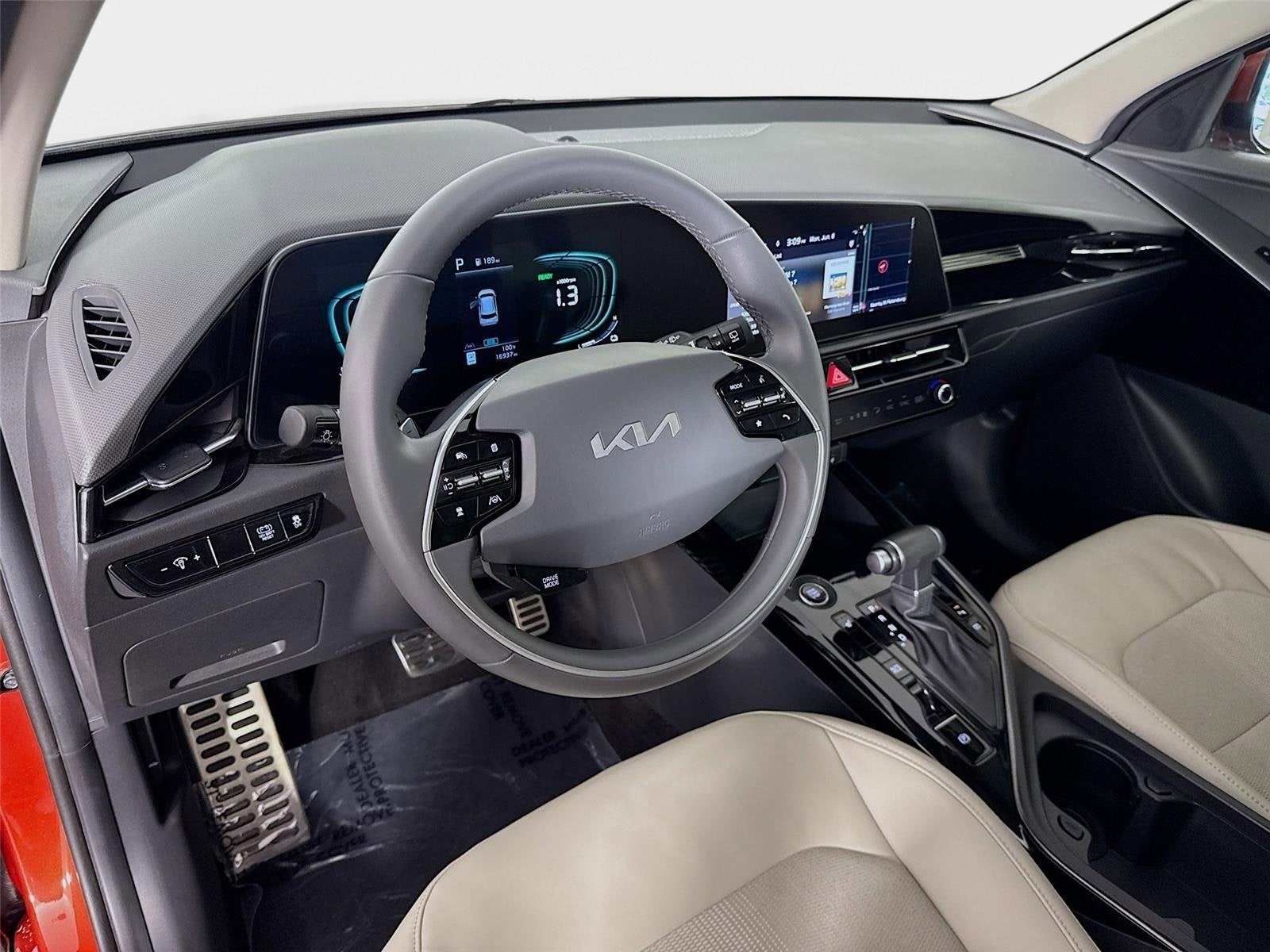 2023 Kia Niro EX Touring