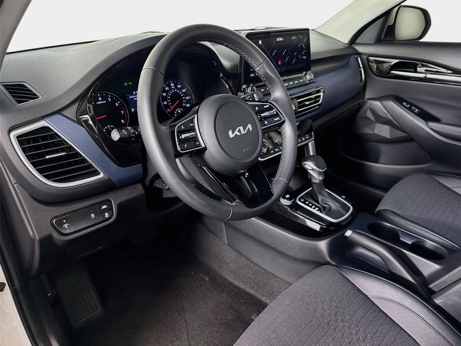 2023 Kia Seltos S