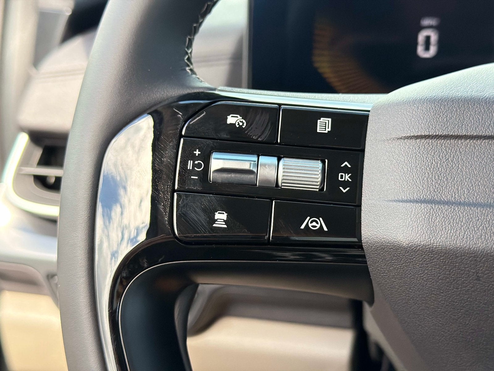 2027 Kia Carnival LXS