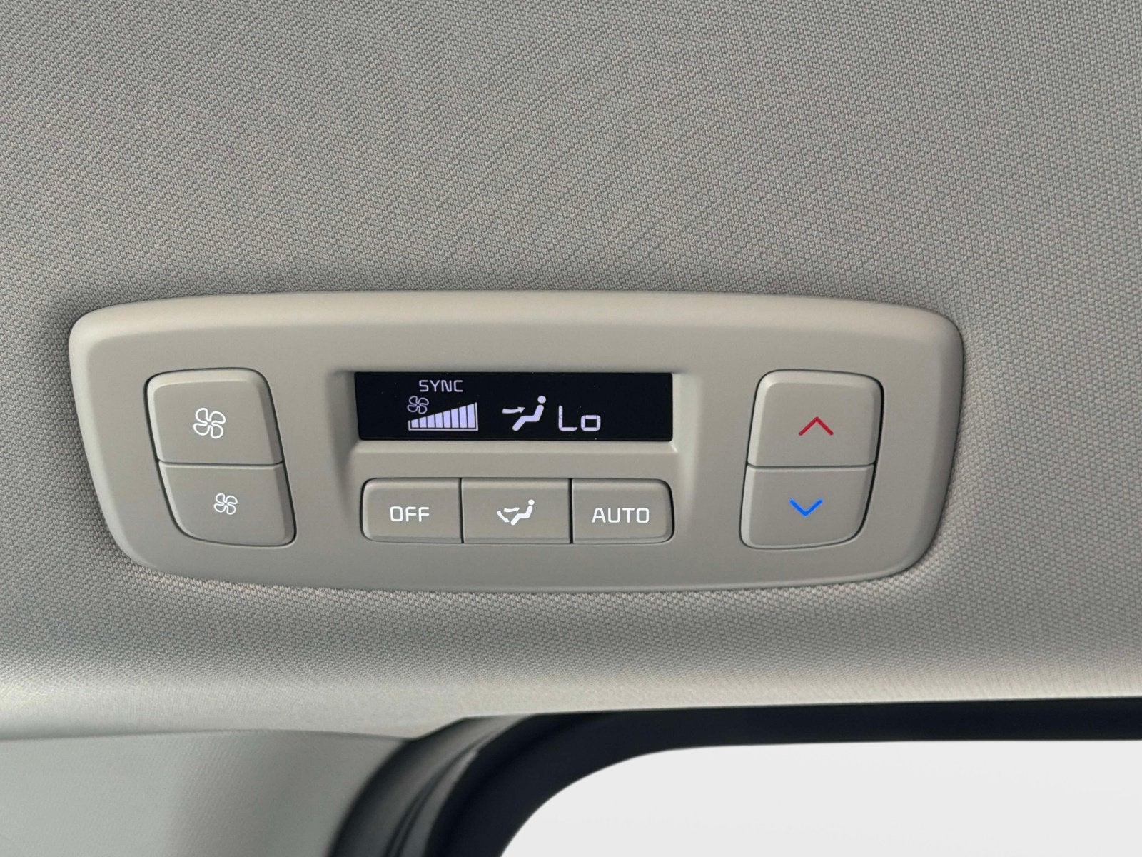 2027 Kia Carnival LXS