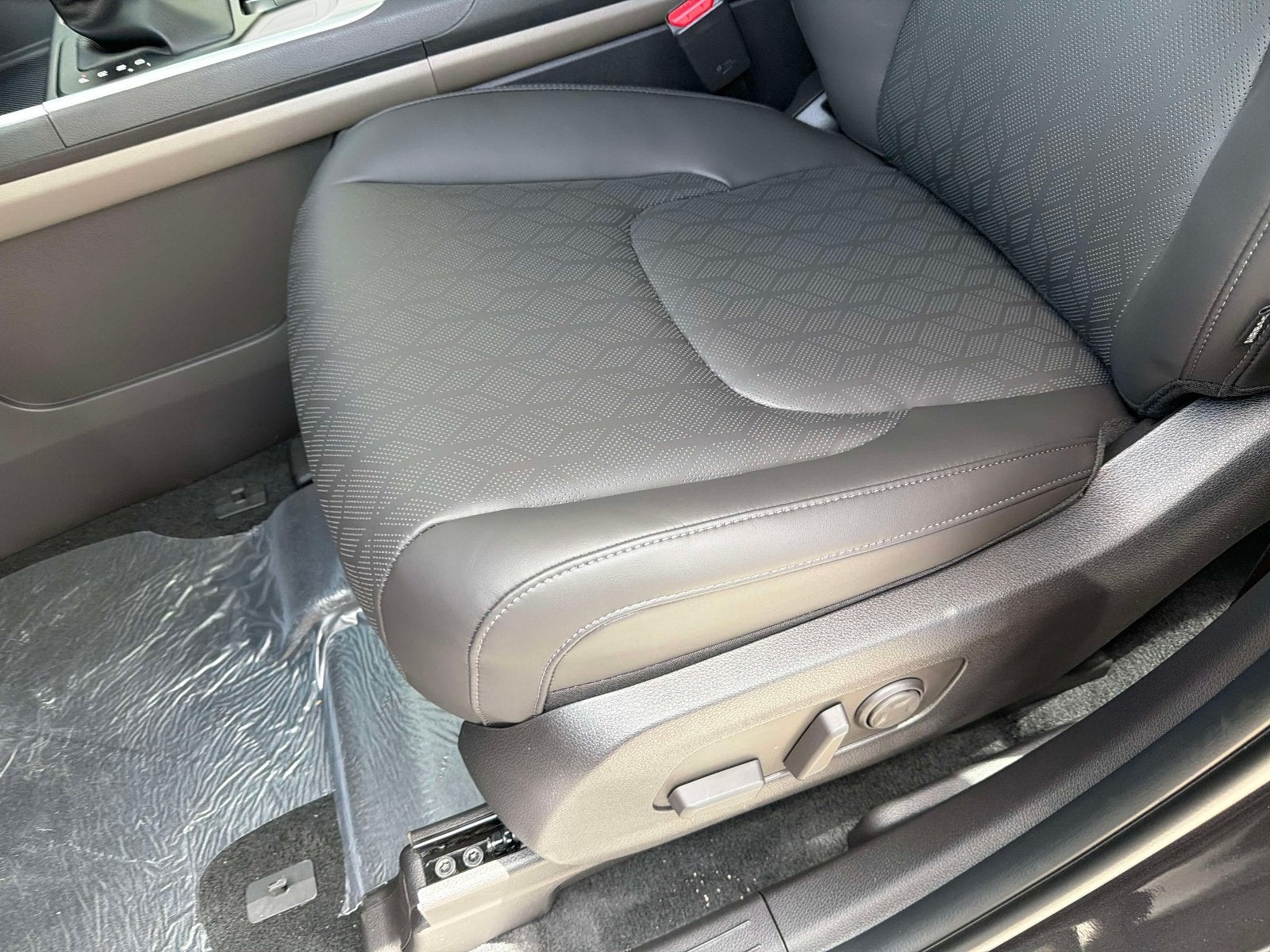 2027 Kia Carnival LXS