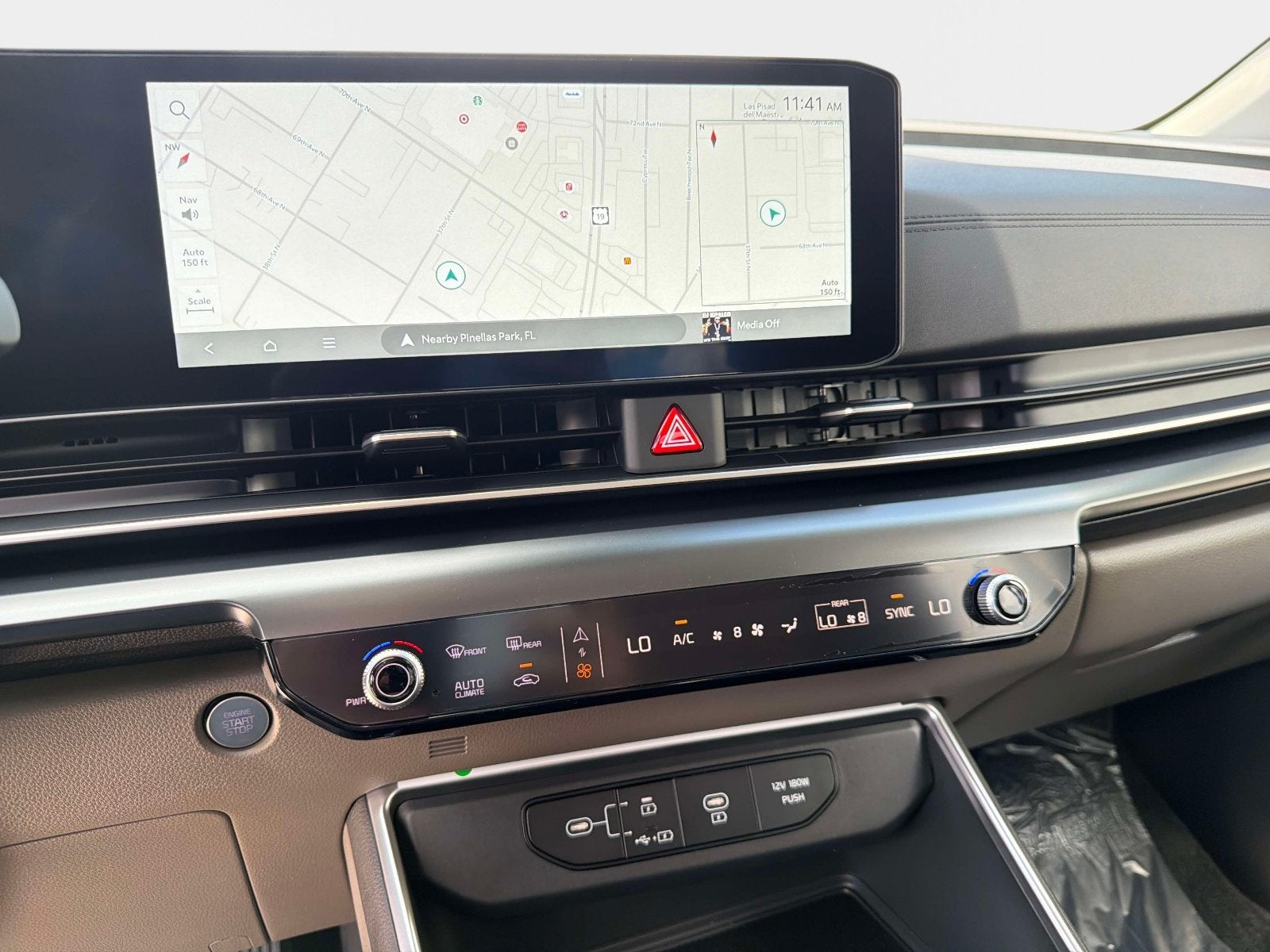 2027 Kia Carnival LXS
