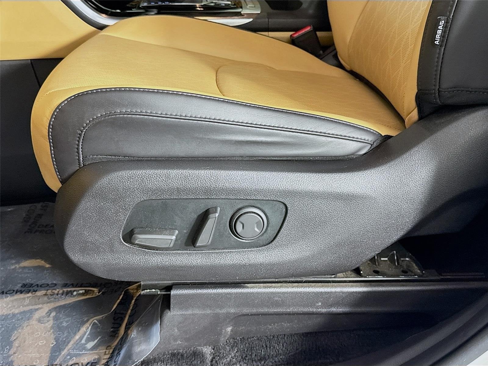 2023 Kia Carnival EX