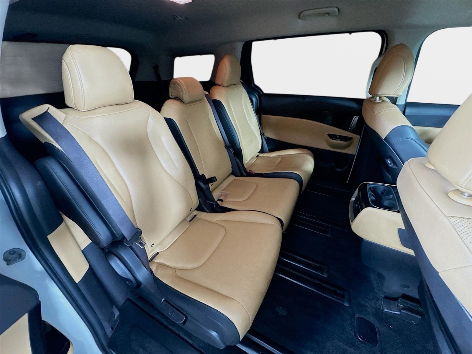 2023 Kia Carnival EX