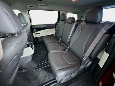 2024 Kia Carnival EX