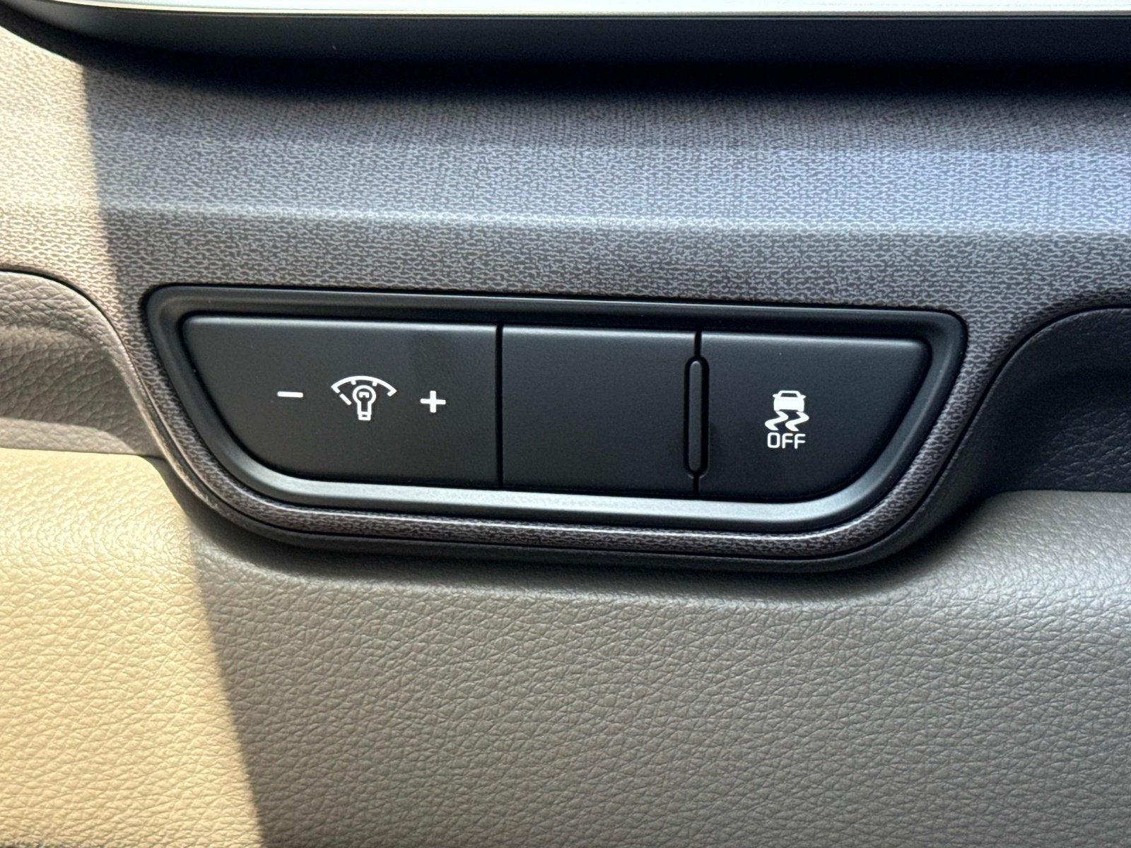 2027 Kia Carnival EX