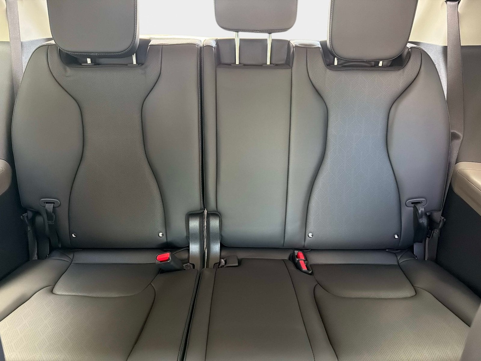 2027 Kia Carnival EX