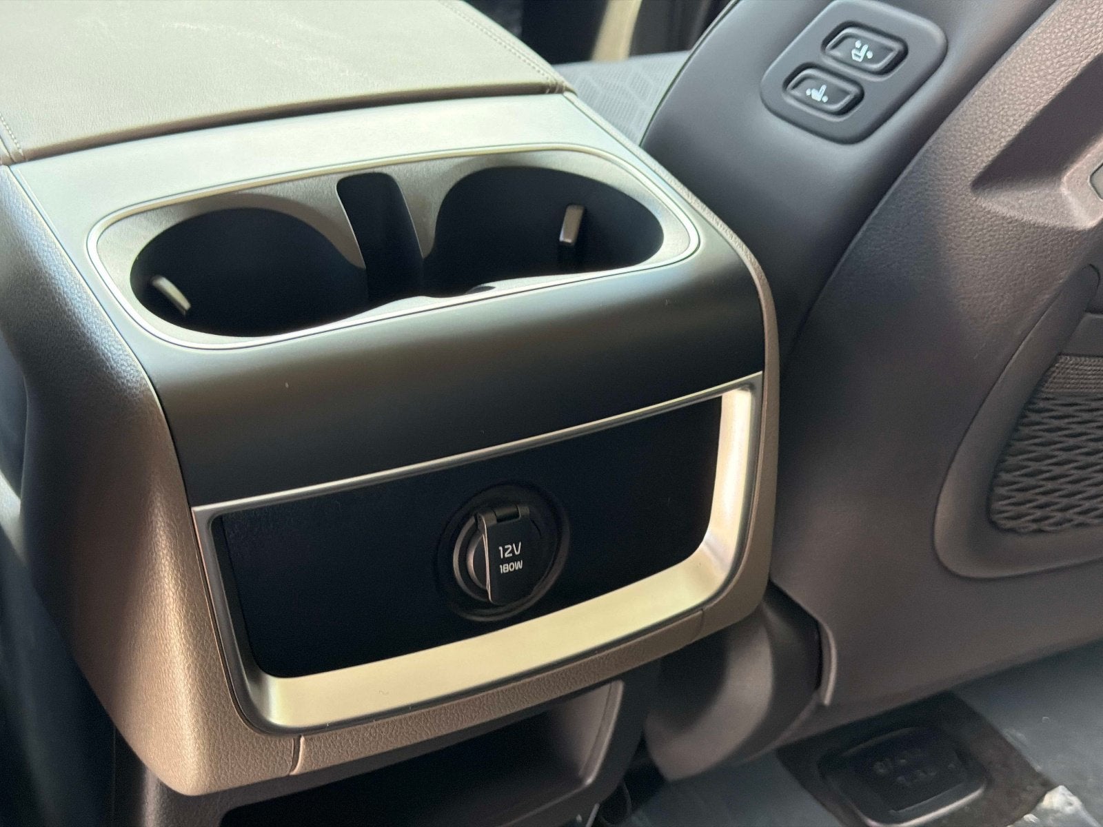 2027 Kia Carnival EX