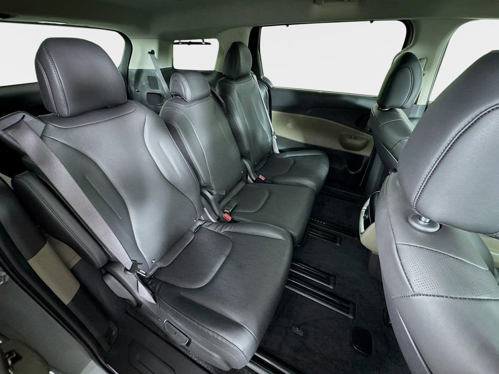 2025 Kia Carnival Hybrid EX