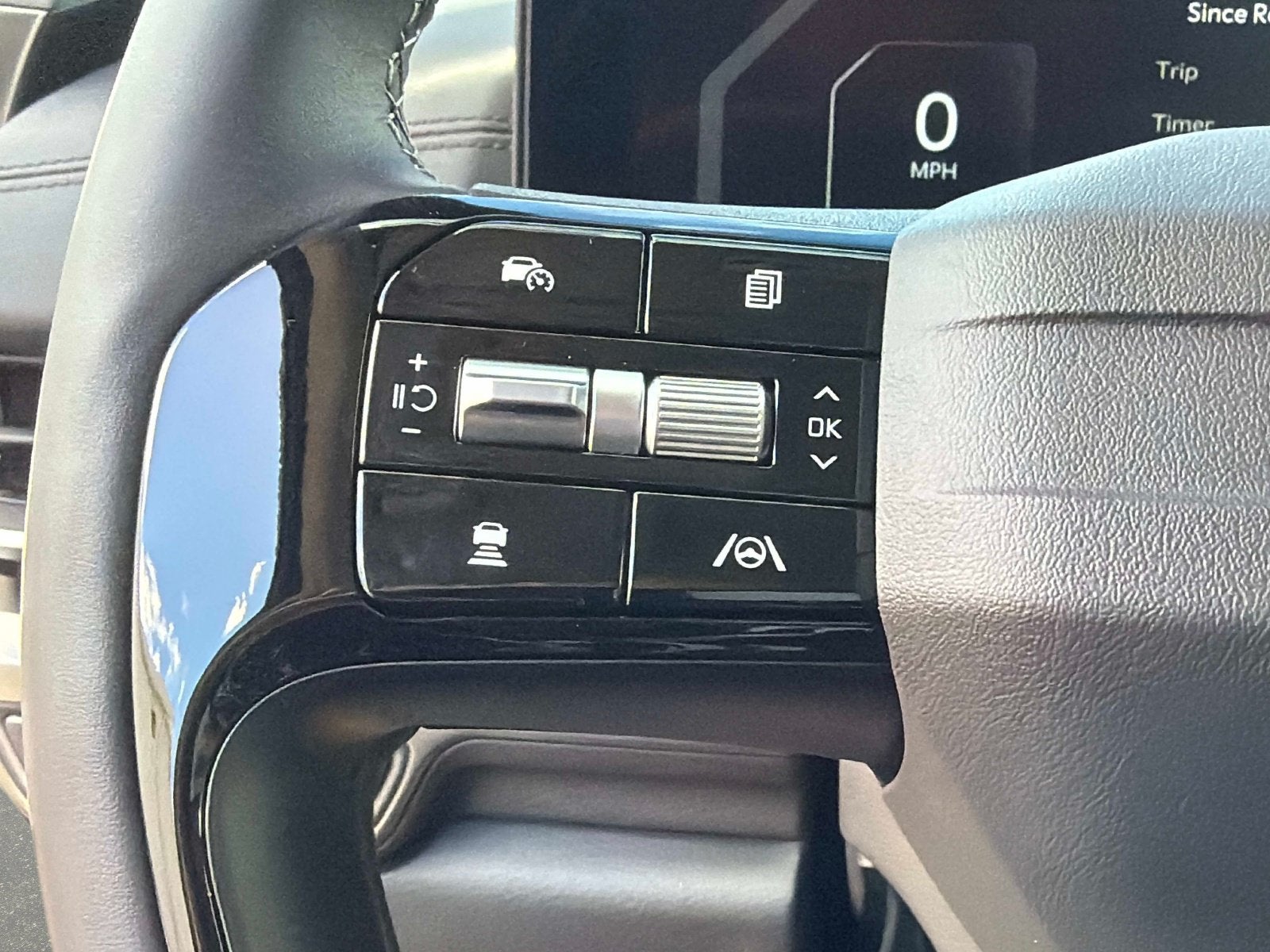 2027 Kia Carnival SX