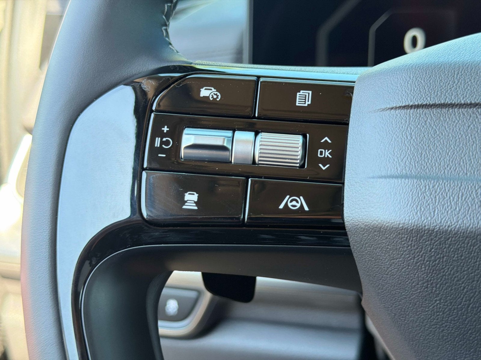 2027 Kia Carnival Hybrid SX