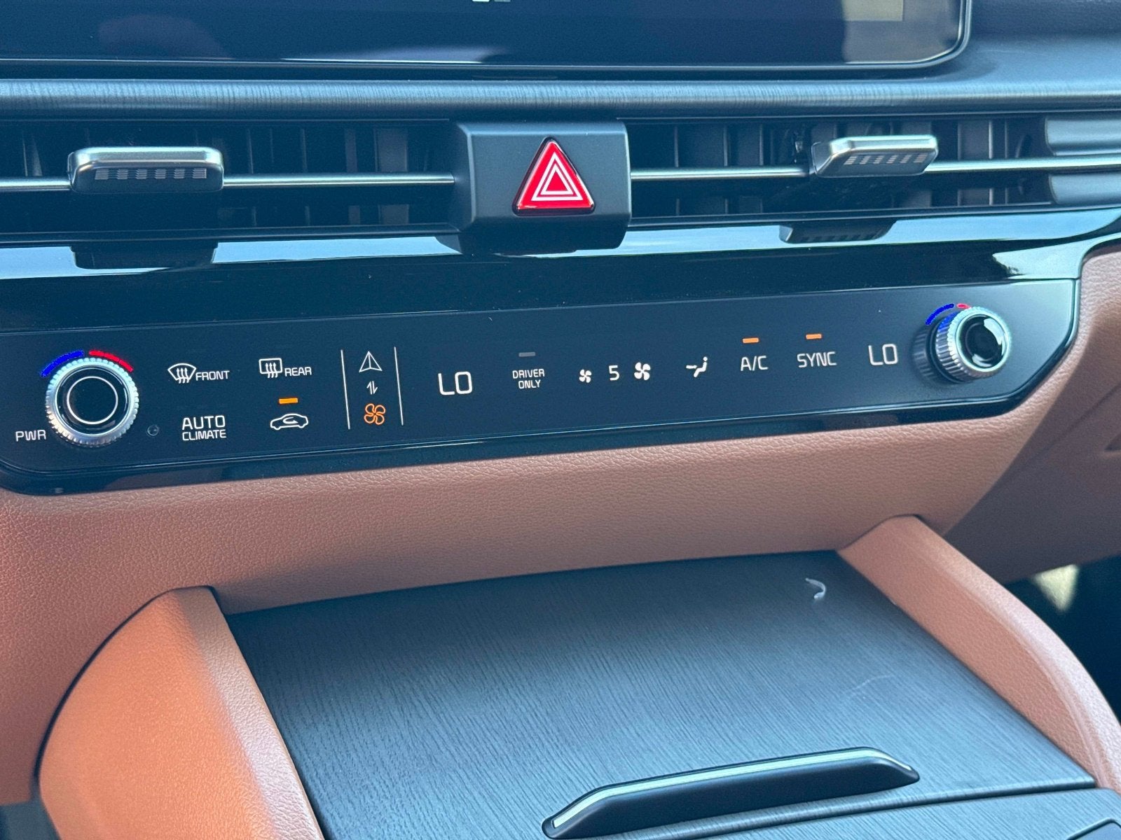 2026 Kia Sportage Plug-In Hybrid X-Line