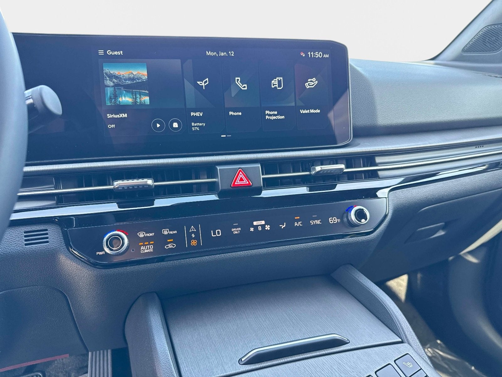 2026 Kia Sportage Plug-In Hybrid X-Line