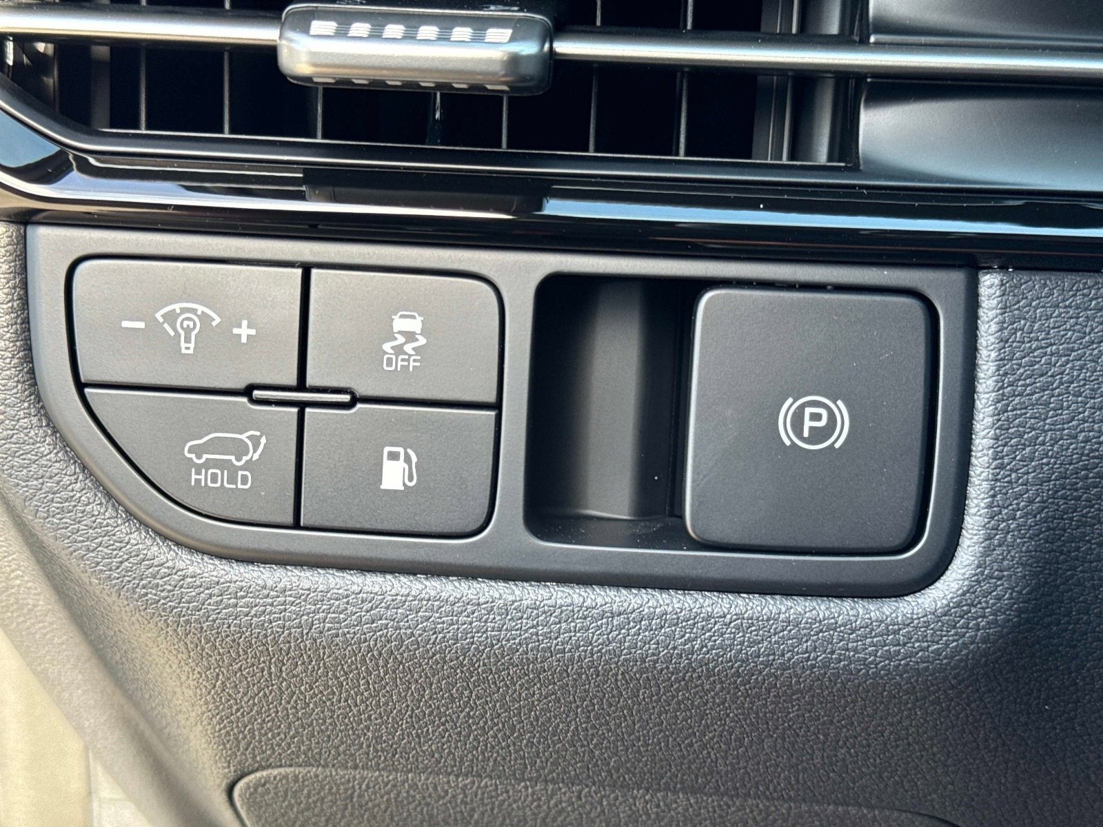 2026 Kia Sportage Plug-In Hybrid X-Line