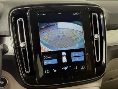 2021 Volvo XC40 Momentum