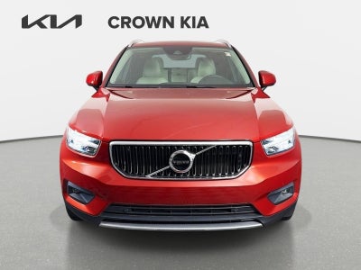 2021 Volvo XC40 Momentum