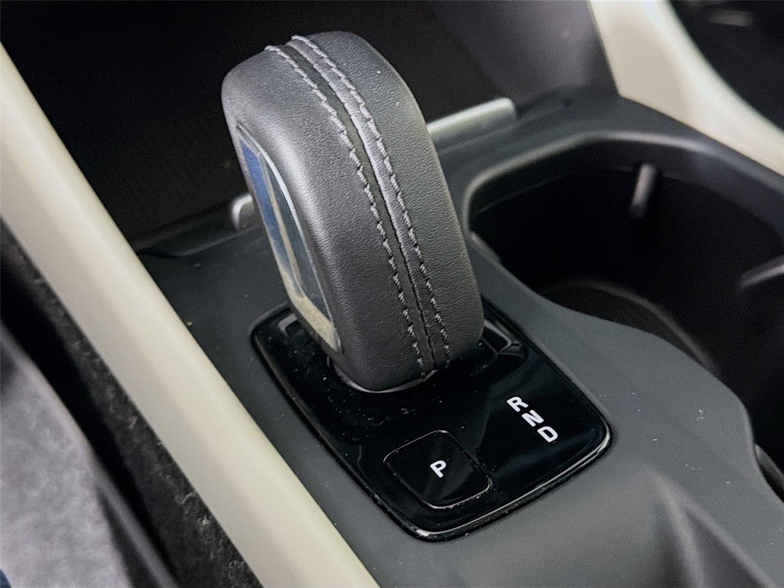2021 Volvo XC40 Momentum