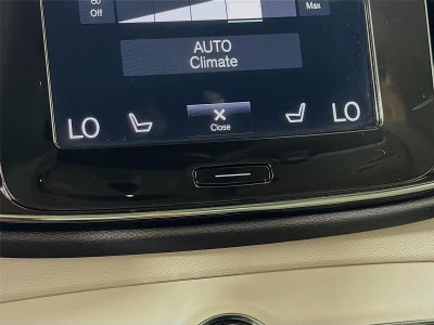 2021 Volvo XC40 Momentum