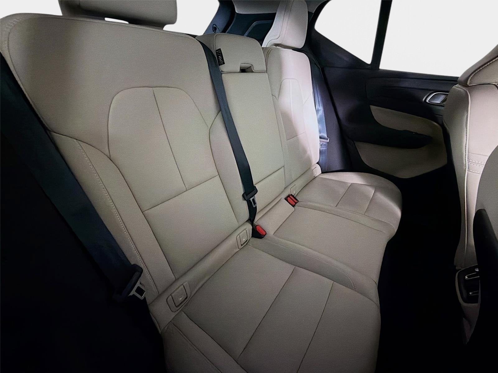 2021 Volvo XC40 Momentum