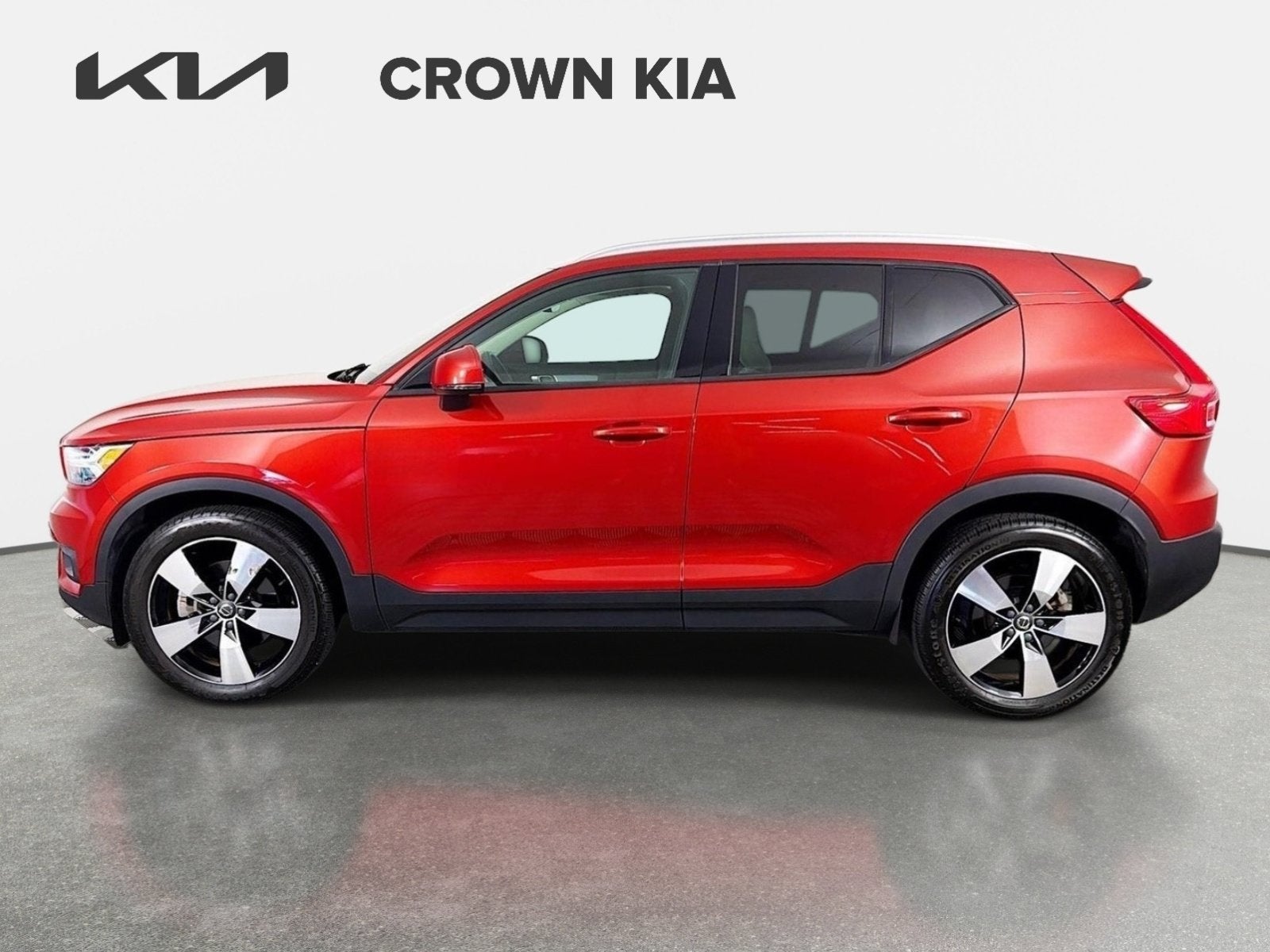 2021 Volvo XC40 Momentum