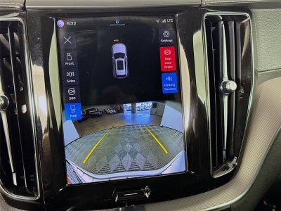 2022 Volvo XC60 Recharge Plug-In Hybrid R-Design