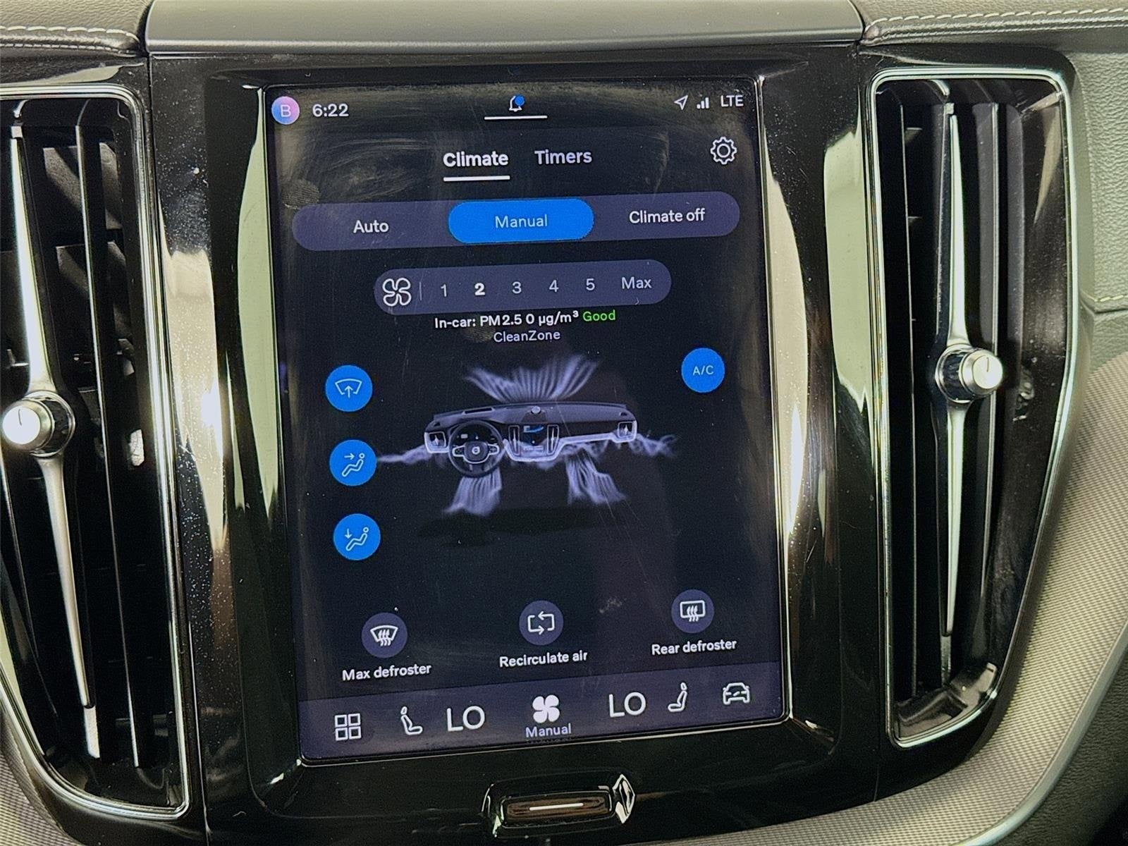 2022 Volvo XC60 Recharge Plug-In Hybrid R-Design