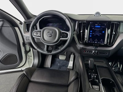 2022 Volvo XC60 Recharge Plug-In Hybrid R-Design