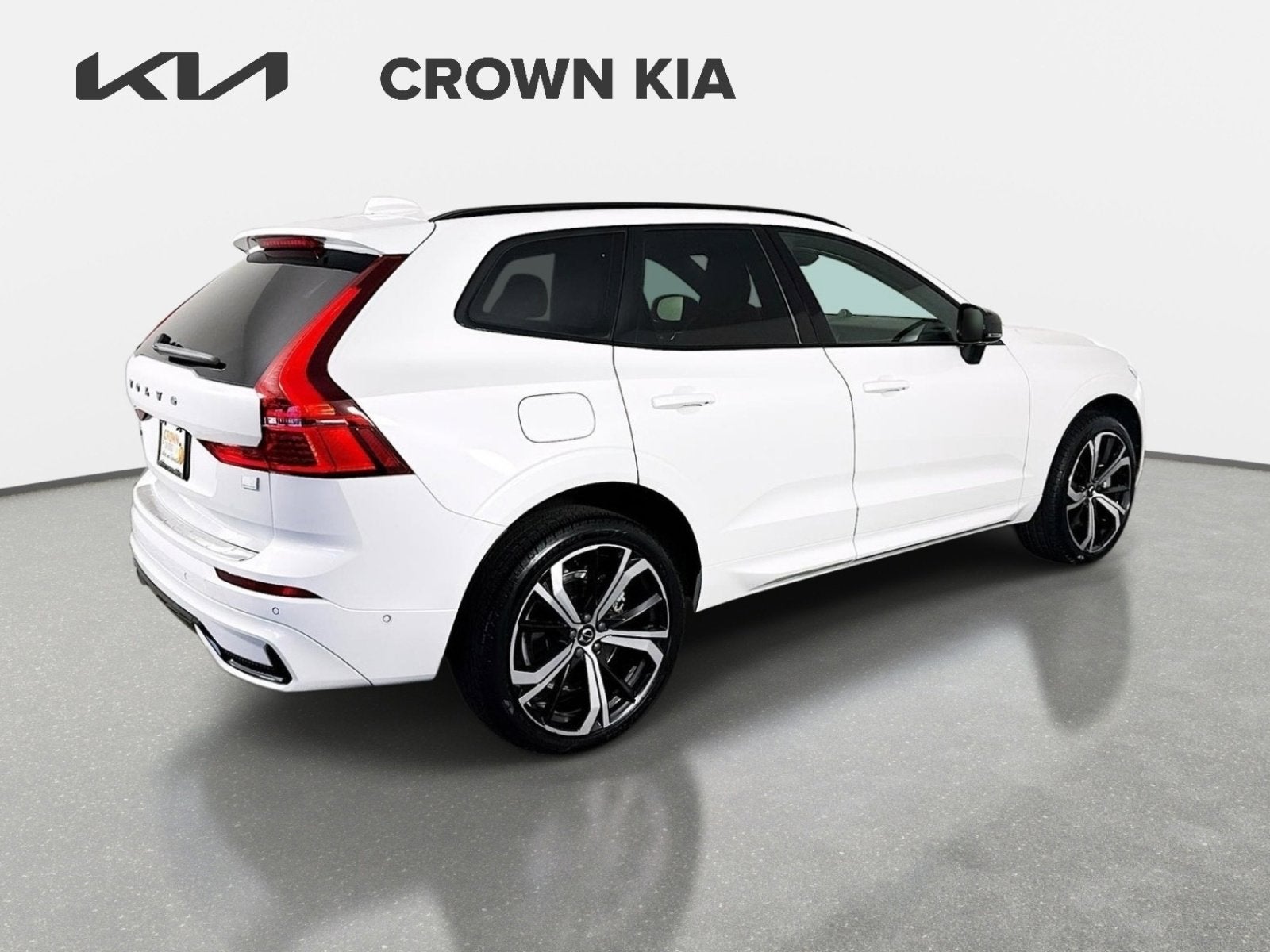 2022 Volvo XC60 Recharge Plug-In Hybrid R-Design