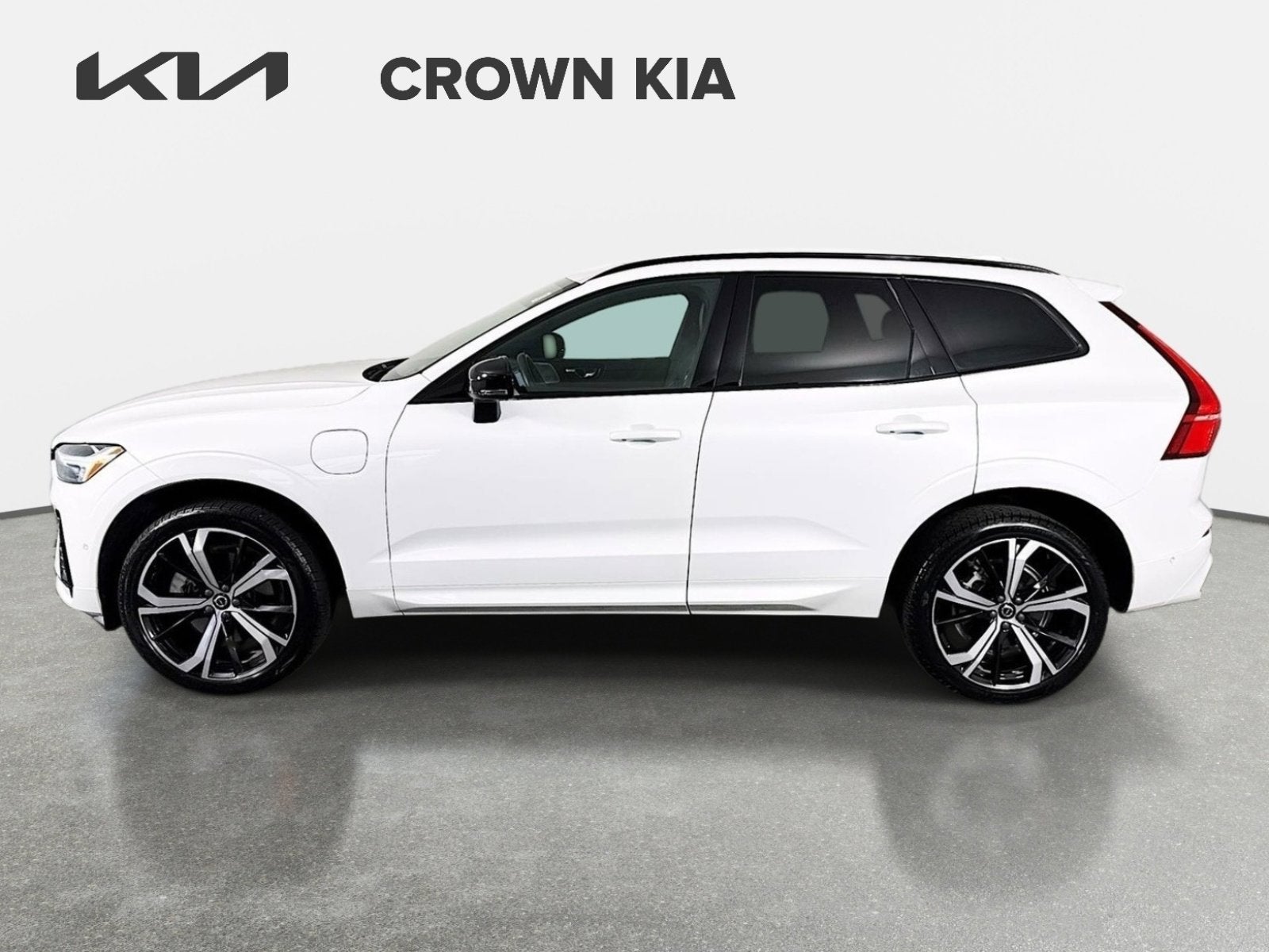 2022 Volvo XC60 Recharge Plug-In Hybrid R-Design