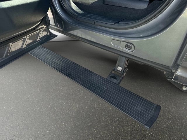 2022 Ford Super Duty F-350 DRW Lariat