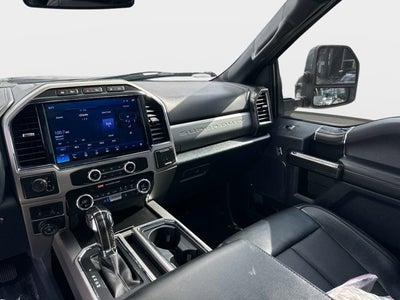 2022 Ford Super Duty F-350 DRW Lariat