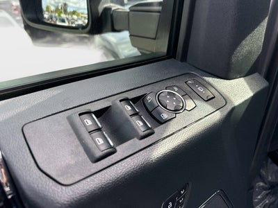 2022 Ford Super Duty F-350 DRW Lariat