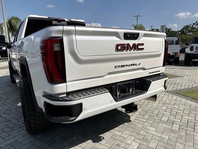2024 GMC Sierra 2500HD Denali