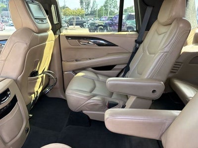 2019 Cadillac Escalade Platinum Edition
