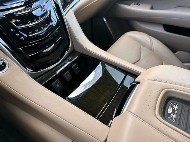 2019 Cadillac Escalade Platinum Edition