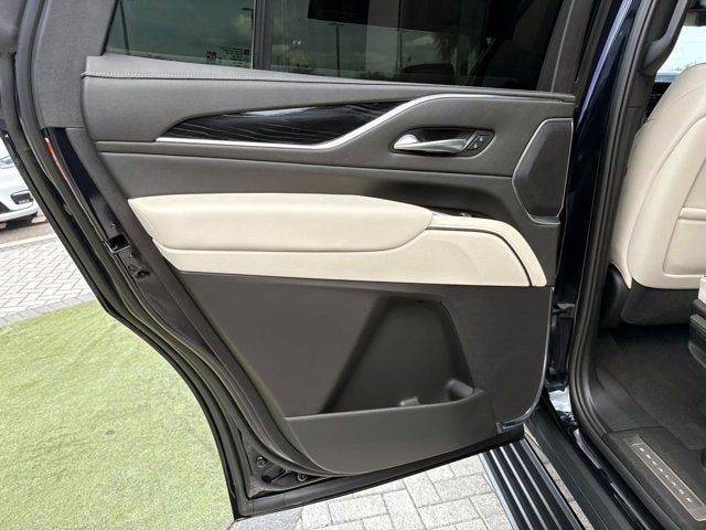2024 Cadillac Escalade Sport