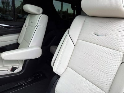 2024 Cadillac Escalade Sport